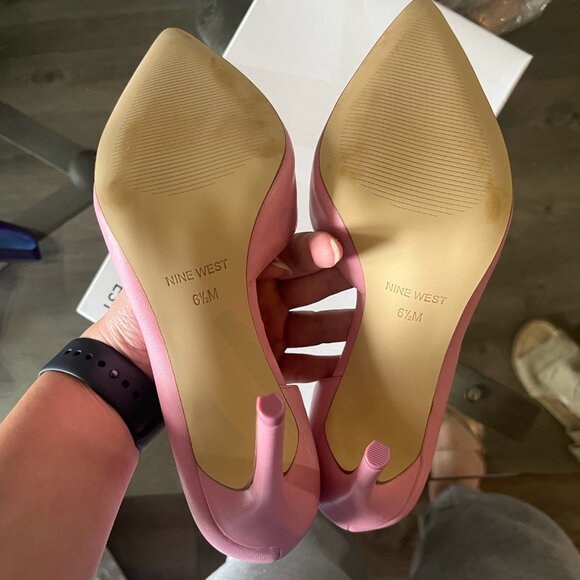 Folowe d'Orsay Pointy Toe Pumps (Light Pink) - Picture 5 of 7